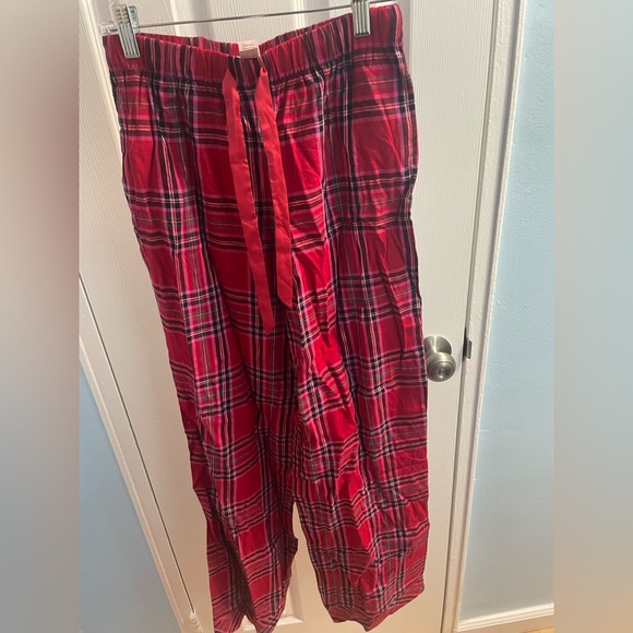 Brand New Victoria’s Secret Pajama Set ! - Picture 3 of 3